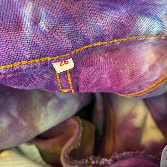 Levis Tie Dye Jeans Waist 26 Womens Size 2 XS Handmade Tie Dye Painted Purple - Picture 14 of 16